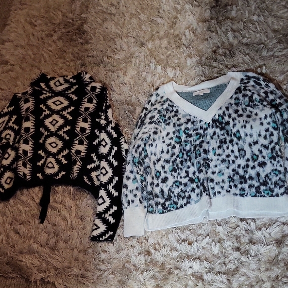 LOFT Sweaters - LOFT Black and White Knit Sweater